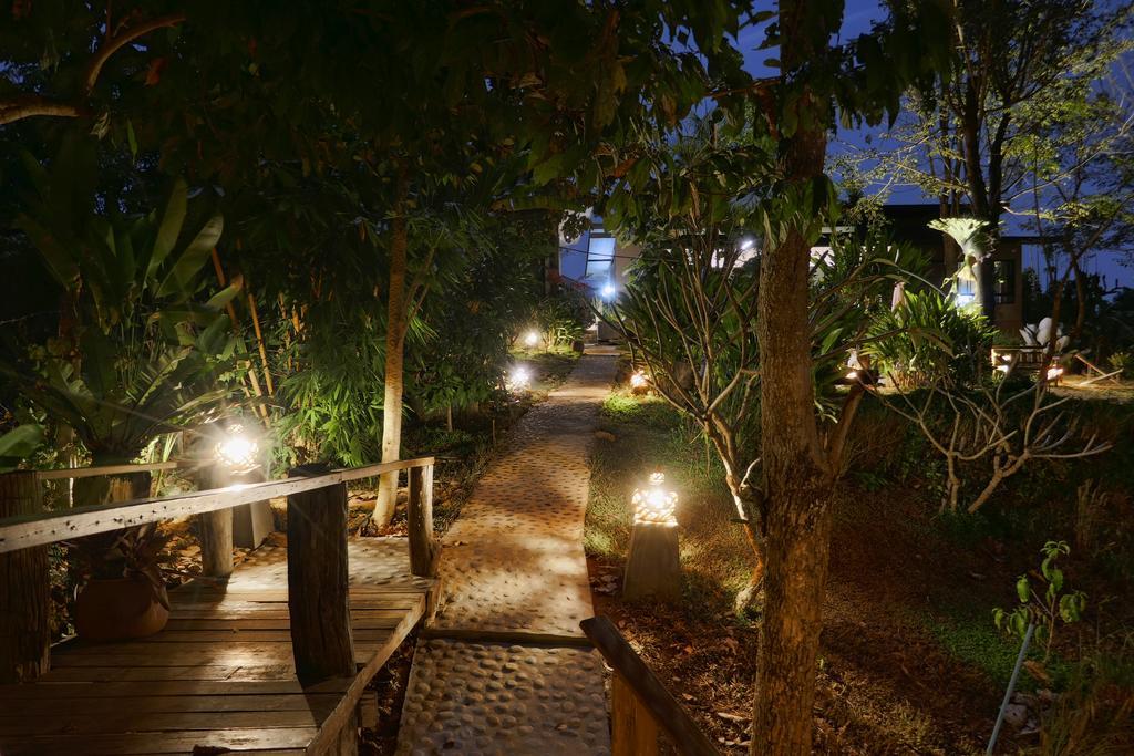 Bambuh Boutique Homestay Чианграй Экстерьер фото