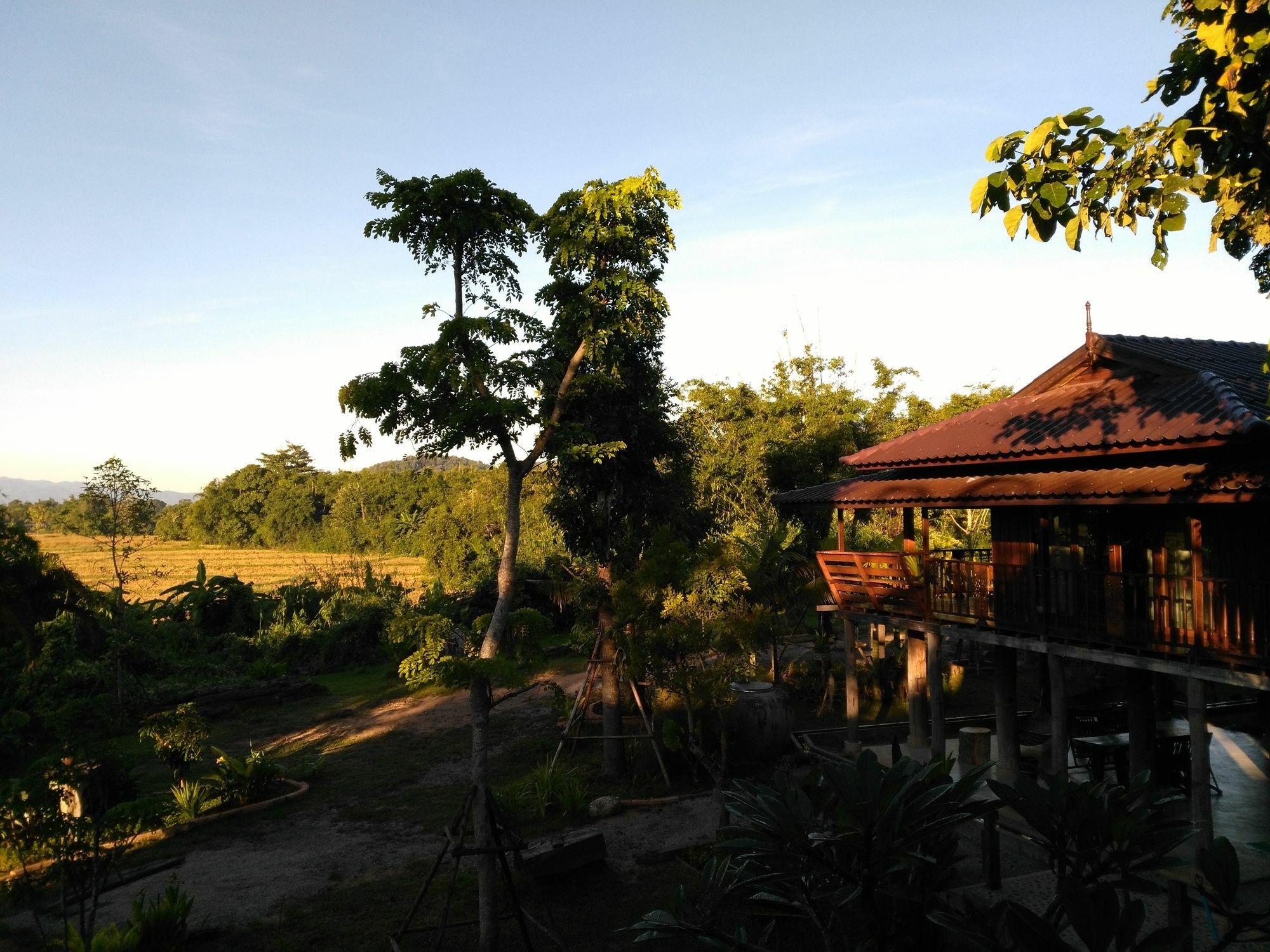Bambuh Boutique Homestay Чианграй Экстерьер фото